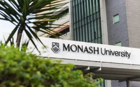 蒙纳士大学将发钱给打疫苗的学生