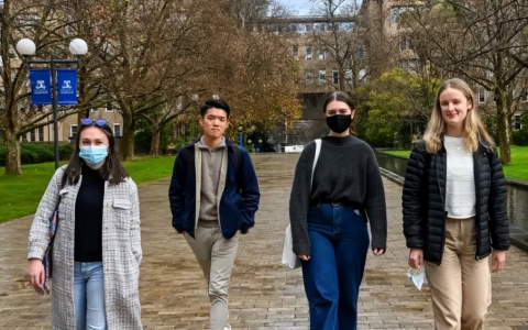 疫情再袭，墨大实施“口罩令”！室内必须佩戴！维州政府呼吁高校恢复网课